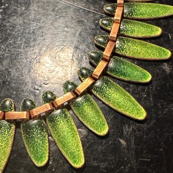 Green Enamel and Copper Matisse Necklace - Picture 3 of 6